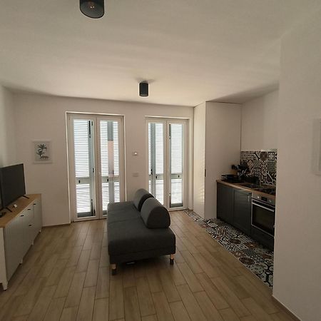 Apartment Near To Como - Donkey'S House Tavernerio Buitenkant foto